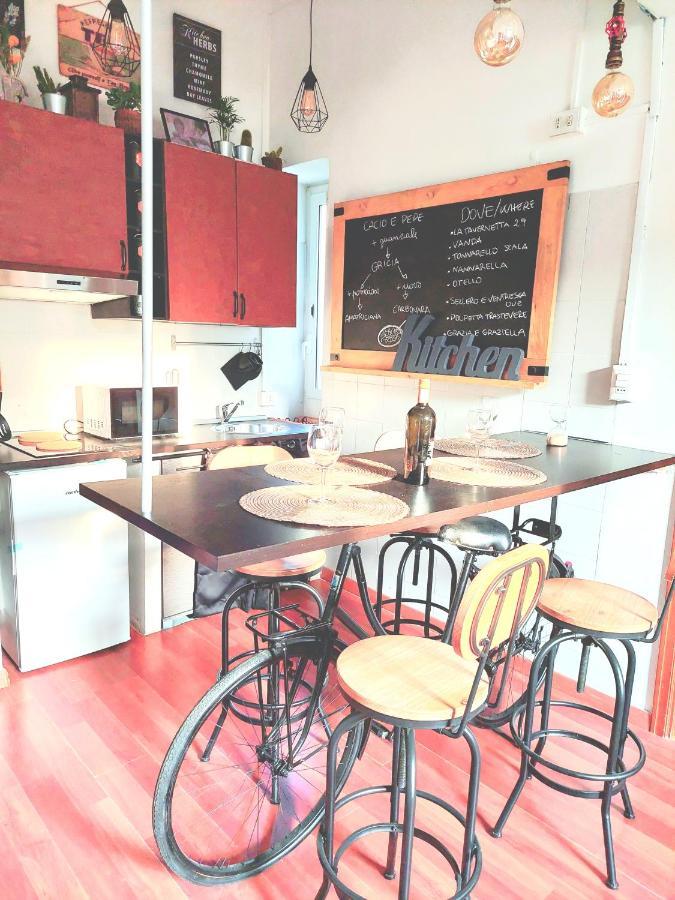 Trastevere In Bike - Con Wi-Fi E Ac Řím Exteriér fotografie