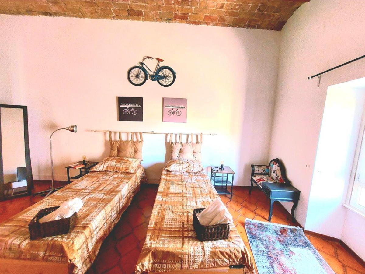 Trastevere In Bike - Con Wi-Fi E Ac Řím Exteriér fotografie
